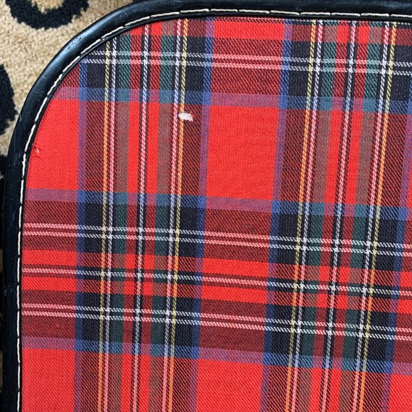 Midcentury Vintage Christmas Plaid Suitcase, 23 x 15 x 6 - Picture 9 of 11